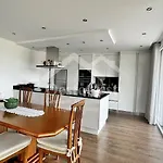Casa Magnolia Matas (Lisbon)