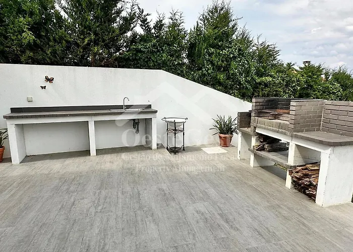 Casa Magnolia Villa Matas (Lisbon)